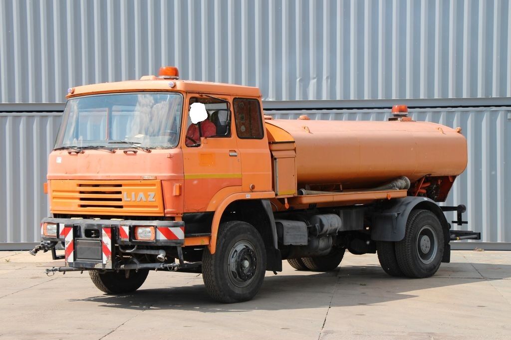 کامیون تانکر Karosa-Liaz Water Cart