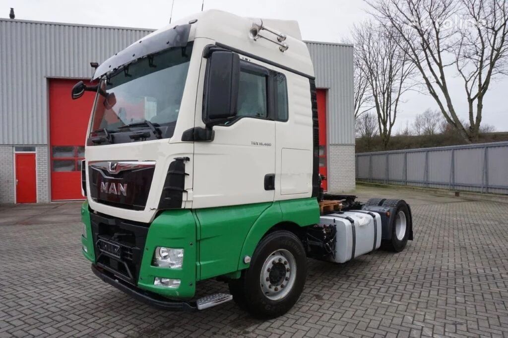 تریلی MAN TGX18.460 / AUTOMATIC / RETARDER / NO ENGINE / EURO-6 / 2019 تصادفی